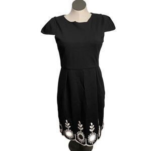 4.collective Womens Kate Dress 12 Black Daisy Cap Sleeve Embroidered Hem Retro